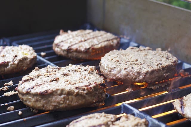 Top 16 how to grill burgers on propane grill 3 Grilling Burgers On Gas -What and What Not To Do